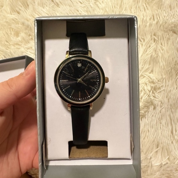 Time and Tru Women’s Black Faux Leather Watch - Picture 2 of 4